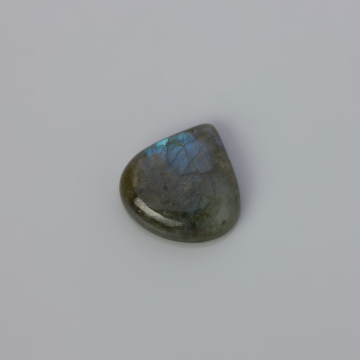 Kaboszon unikat labradoryt 27x26mm