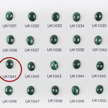 Malachit naturalny kaboszon owal 10mm