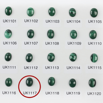 Malachit naturalny kaboszon owal 10,3mm