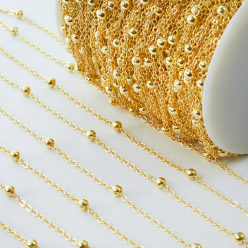 Łańcuszek metalowy z kuleczkami złoty 2x2,5mm