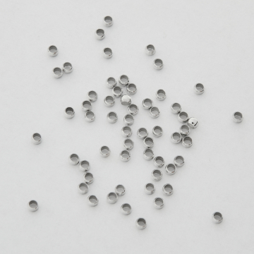 Zacisk z dużą dziurką z mosiądzu w kolorze srebrnym 2x1,5mm