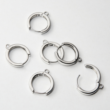 Bigle kajdanki z podwieszeniem z mosiądzu w kolorze srebrnym 15mm