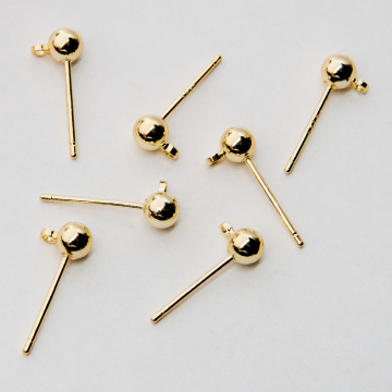 Sztyfty z kulką i podwieszeniem z mosiądzu w kolorze złotym 6mm