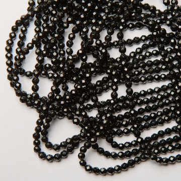 Onyks kulka grubo fasetowana 4mm