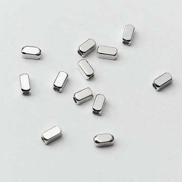 Przekładka słupek z mosiądzu w kolorze srebrnym 2x4mm