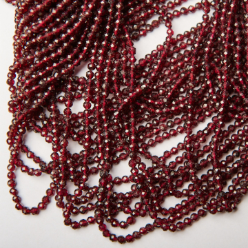 Granat kulki fasetowane 4mm