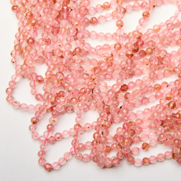 Kryształ górski truskawkowy kulka fasetowana 4mm