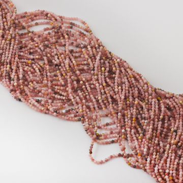 Opal różowy kulka fasetowana 2mm