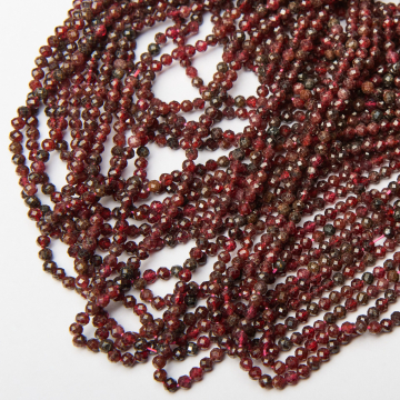 Granat kulka fasetowana 4mm