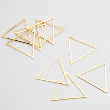 Baza metalowa trójkąt 27x31mm