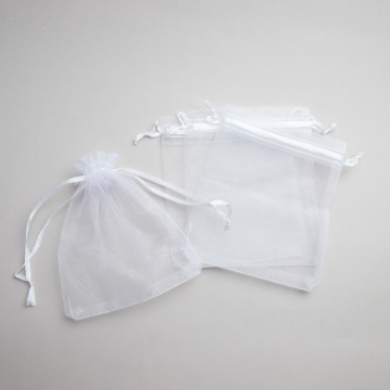 Woreczki z organzy do biżuterii 10x12cm biały