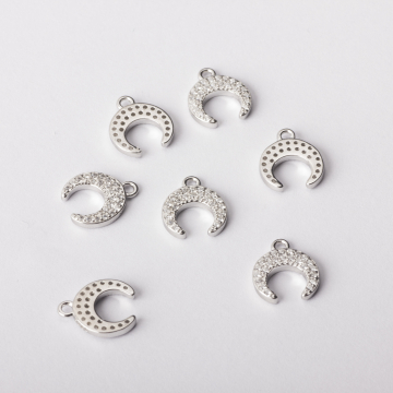 Srebrna zawieszka róg obfitości z cyrkoniami AG925 11mm