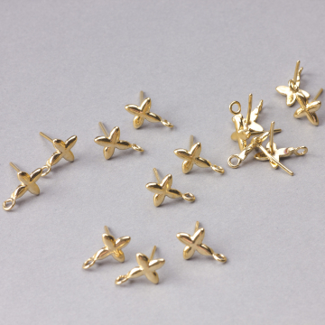 Sztyfty gwiazdy z podwieszeniem AG925 złoty 13mm
