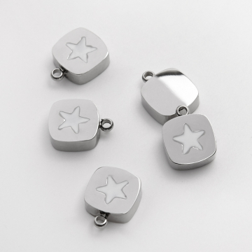 Emaliowana zawieszka ze stali chirurgicznej białą gwiazdką w kolorze srebrnym 11mm