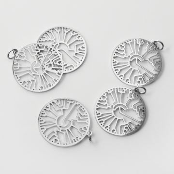 Zawieszka ze stali szlachetnej koło azteckie do naszyjników w kolorze srebrnym 22mm