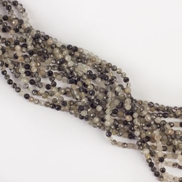 Kryształ górski z czarnym rutylem kulka fasetowana 4mm Kryształ górski z czarnym rutylem kulka fasetowana 4mm