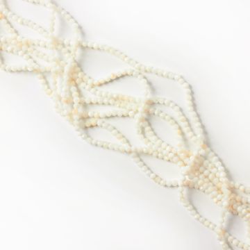 Muszla biała kulka fasetowana 2mm Muszla biała kulka fasetowana 2mm