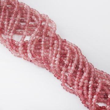 Kryształ górski truskawkowy kostka fasetowana 4,5mm