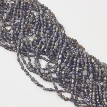 Czarny labradoryt bryłki nieregularne 3x6mm