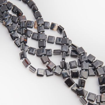 Onyks kwadrat do makramy z rowkami 10mm