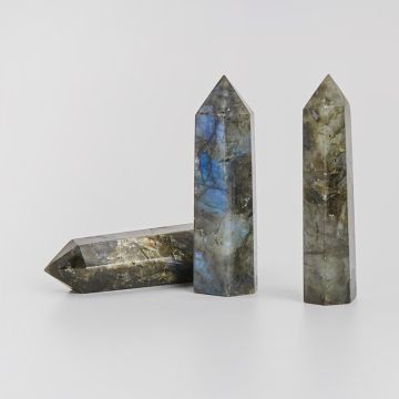 Słupek z labradorytu 7-9cm