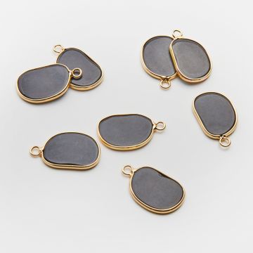 Onyks owal nieregularny zawieszka w okuciu 25mm