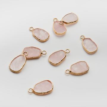 Kryształ górski różowy owal płaski zawieszka w okuciu 20,5mm Kryształ górski różowy owal płaski zawieszka w okuciu 20,5mm