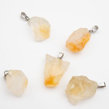 Zawieszka z surowego cytrynu 20-35mm Zawieszka z surowego cytrynu 20-35mm