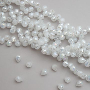 Kryształki drop fasetowane ceramic white AB 10mm