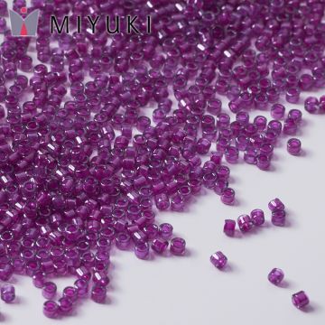 Koraliki Miyuki Delica 11/0 Lined Pale Magenta Luster
