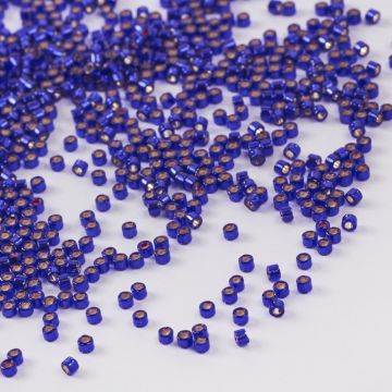 Koraliki Miyuki Delica 11/0 Dyed Silver Lined Violet 11/0