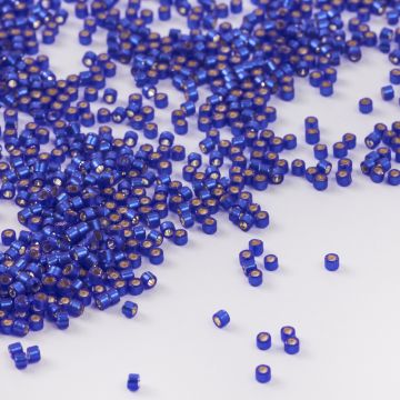 Koraliki Miyuki Delica 11/0 Dyed Semi Matte Silver Lined Cobalt 11/0