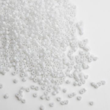 Koraliki Miyuki Delica 11/0 Matte White Koraliki Miyuki Delica 11/0 Matte White