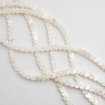 Masa perłowa opalizująca serce okrągłe 6,5mm Masa perłowa opalizująca serce okrągłe 6,5mm