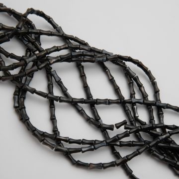 Masa perłowa kosteczki grafitowe 4x8mm