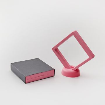 Ekspozytor z membraną ramka 3D różowa z etui 9x9cm