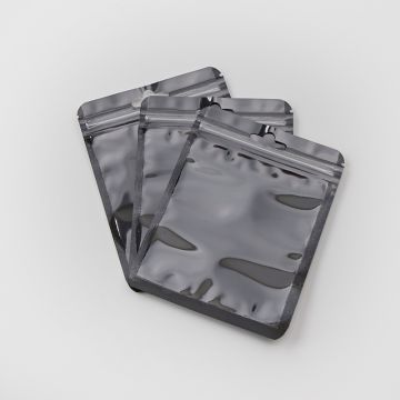 Woreczek z zamknięciem strunowym z czarnym tłem 13x10cm