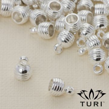 Końcówka do rzemieni w srebrnym kolorze 4mm