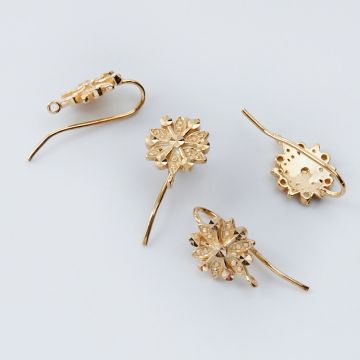 Srebrne bazy kolczyka kwiatki z cyrkoniami z podwieszeniem AG925 pozłacane 21mm