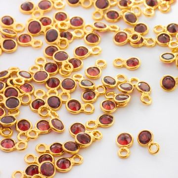 Granat fasetowany w okuciu AG925 zawieszka 4mm