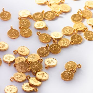 Srebrna mini zawieszka chińska moneta AG925 pozłacana 7mm