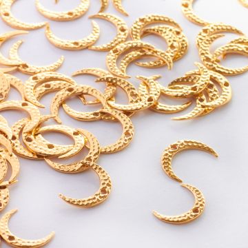 Zawieszka mini róg obfitości młotkowany AG925 pozłacany 8,5mm