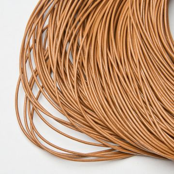 Rzemień naturalny lakierowany karmelowy 1,5mm