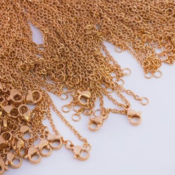 Łańcuszek ze stali chirurgicznej płaski owal w kolorze złotym 50cm PVD