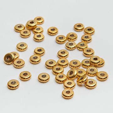 Przekładka oponka ze stali chirurgicznej w kolorze złotym 6mm