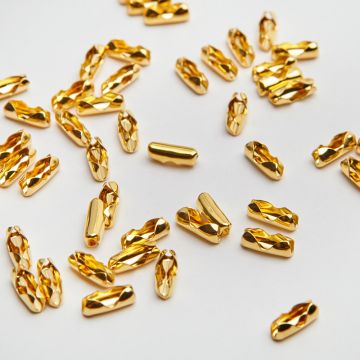 Zapięcie do łańcuszków kulkowych w kolorze złotym 2.4mm