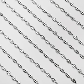 Łańcszek fasolki ze stali chirurgicznej w kolorze srebrnym 7,5x5mm