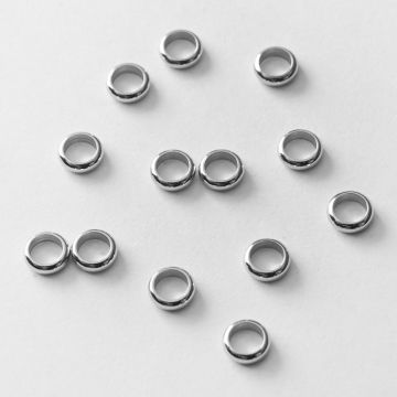 Przekładka ze stali chirurgicznej pierścień w kolorze srebrnym 6x2mm