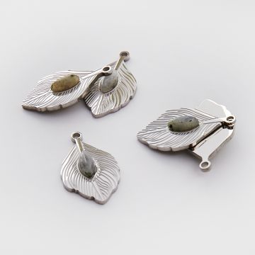 Zawieszka ze stali chirurgicznej pawie pióro z labradorytem w kolorze srebrnym 26mm