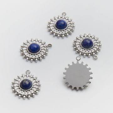 Zawieszka ze stali chirurgicznej słoneczko z lapis lazuli w kolorze srebrnym 17,5mm